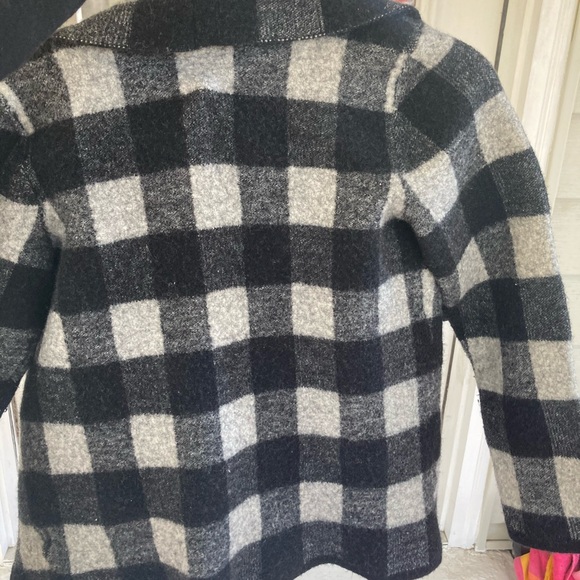 ‘Lauren’ checkered sweater. - Picture 3 of 7
